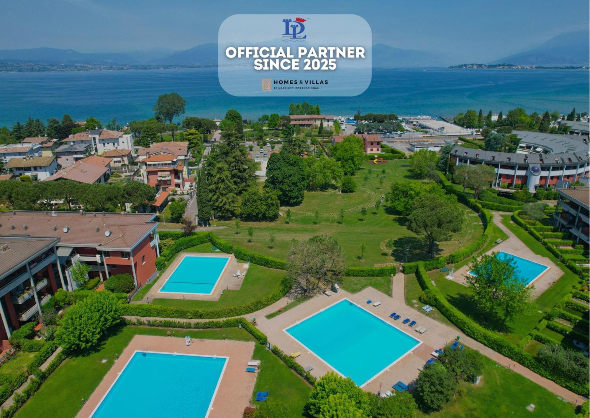 Desenzanoloft Official Partner Marriott Homes & Villas - Dolce Vita With Garden And Pools Ντεζεντσάνο ντελ Γκάρντα Εξωτερικό φωτογραφία